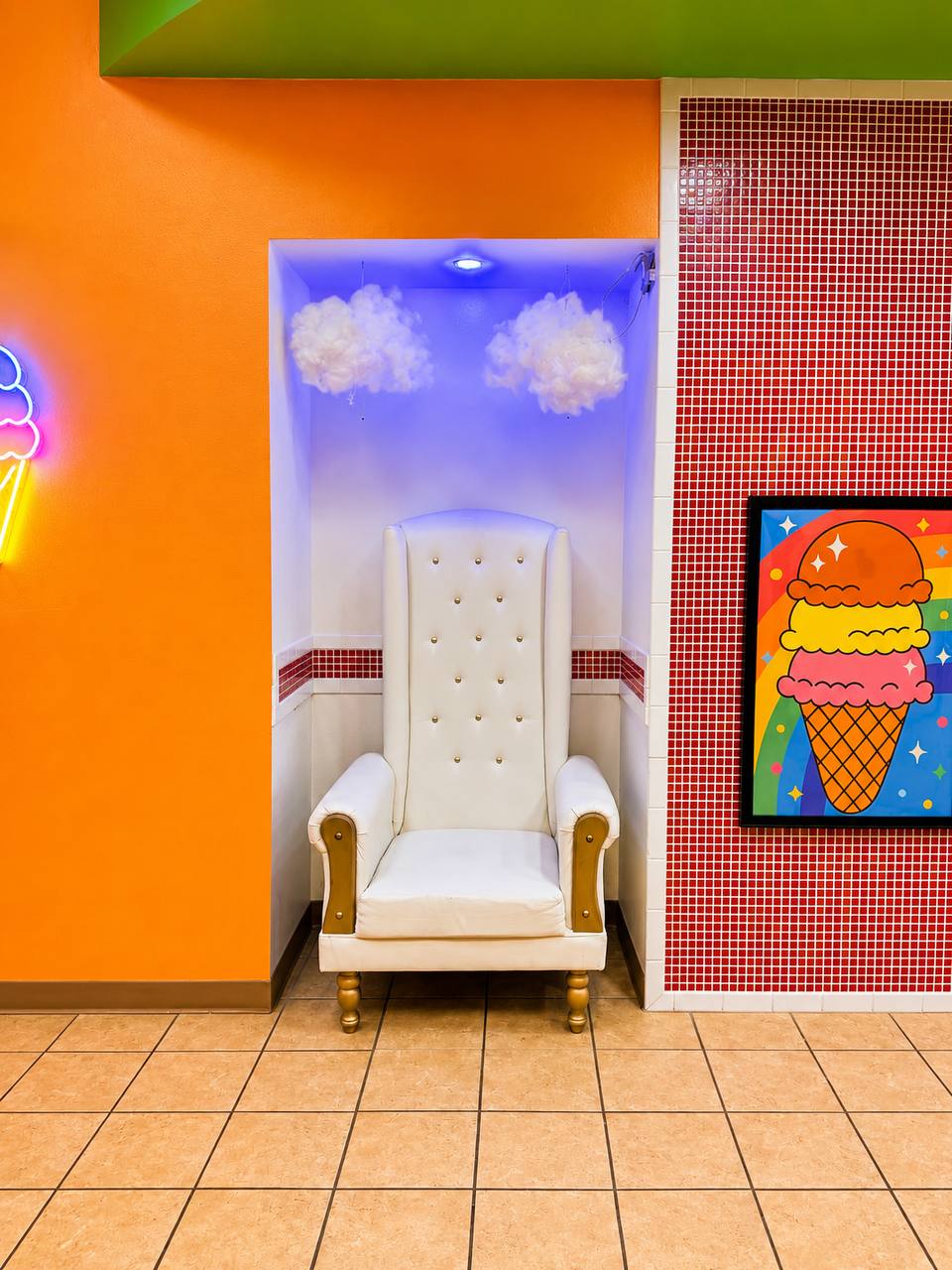 Photo chair inside La Michoacana Elite